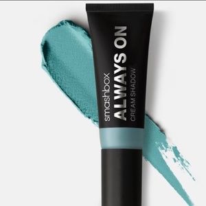 Smashbox “Cerulean” Always On Matte Eyeshadow